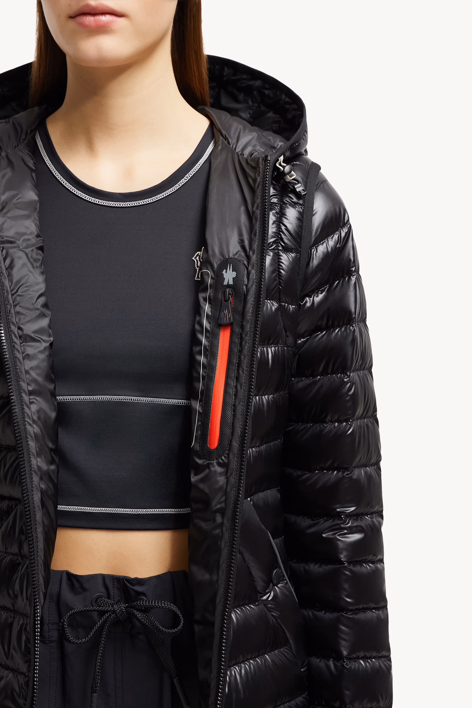 Plumífero corto con capucha 2 en 1 Karura Mujer Negro Moncler 7